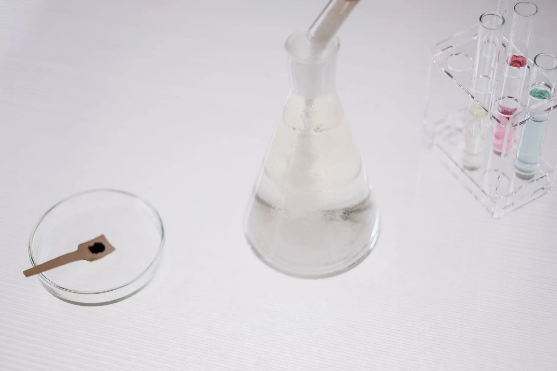 房地产行业报告在投资决策中的应用与技术要点