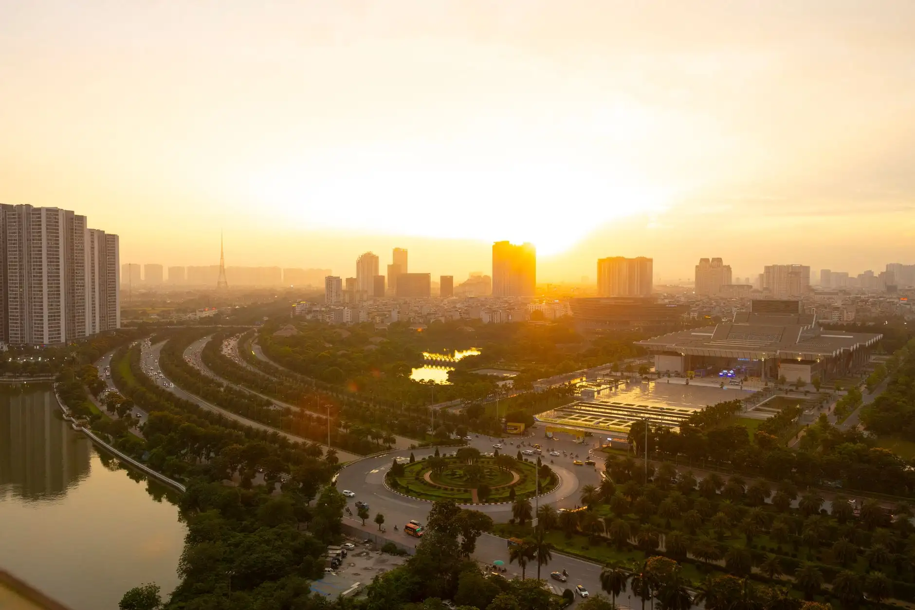 沈阳房地产市场2024年度行业报告：区域价值分析与房价走势预测正文配图 1