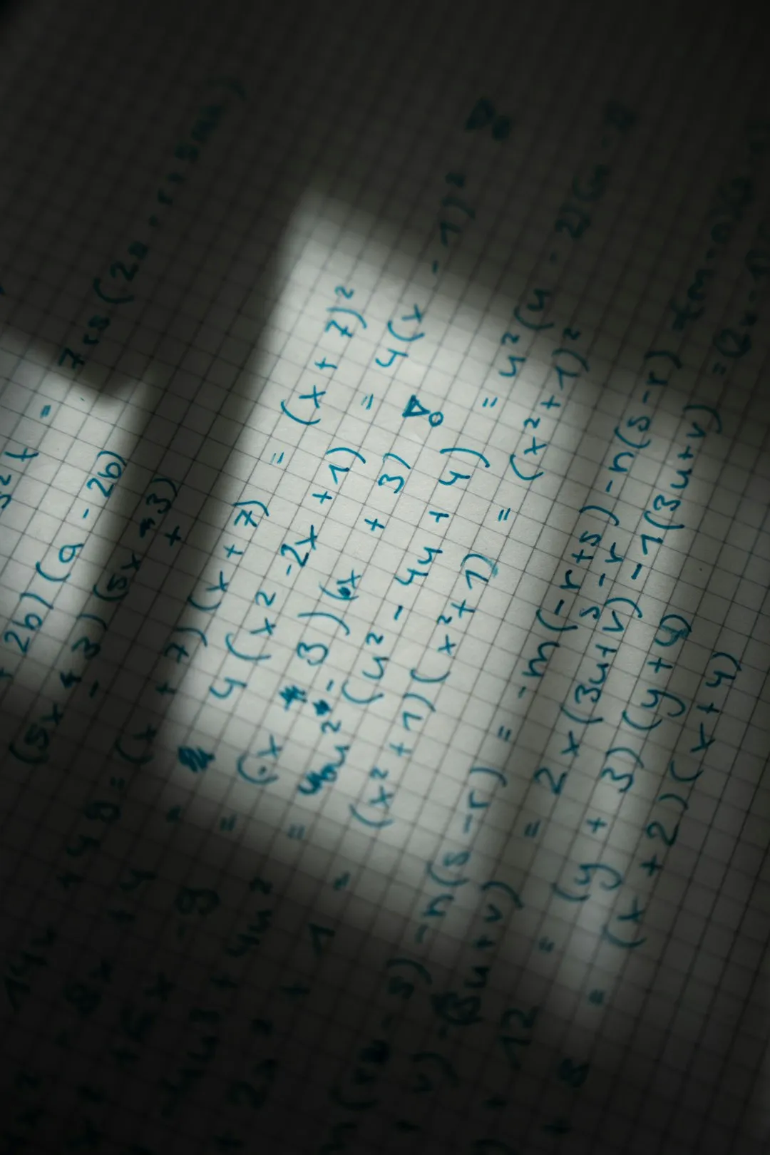 房地产行业报告在投资决策中的应用与技术要点